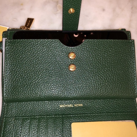 Michael Kors Jet Set Leather phone wristlet NWT 😎 - Picture 4 of 13